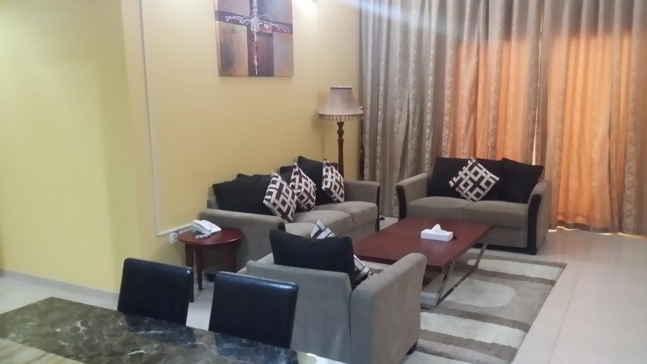 Aryana Hotel Ал Бурайми Екстериор снимка