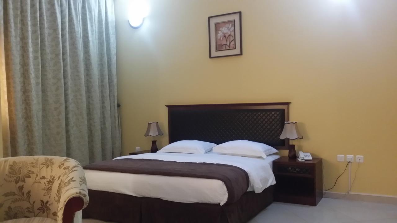Aryana Hotel Ал Бурайми Екстериор снимка