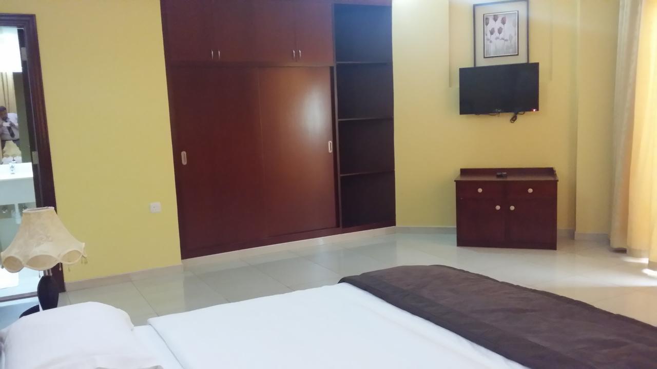 Aryana Hotel Ал Бурайми Екстериор снимка